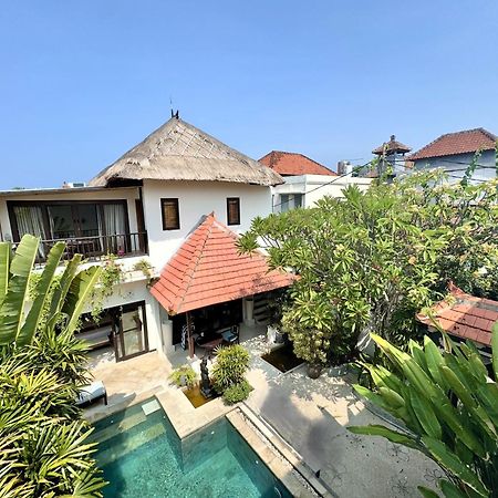 Villa Carissa Seminyak Centre, Bali By Le Ciel Hospitality Екстериор снимка