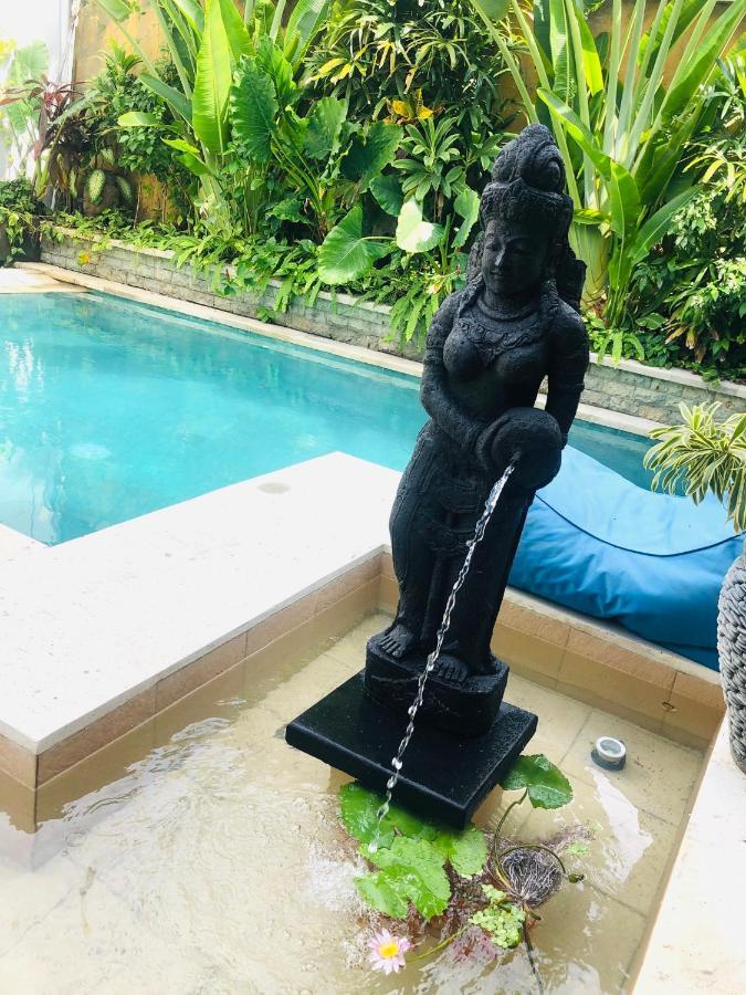 Villa Carissa Seminyak Centre, Bali By Le Ciel Hospitality Екстериор снимка